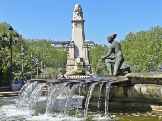2017-04-12_5 MADRID-Urlaub (84A) Plaza de España - Monumento a Cervantes +Fuente del Nacimiento del Agua