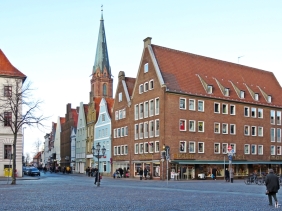 Lüneburg, Bardowicker Strasse + St. Nikolai-Kirche